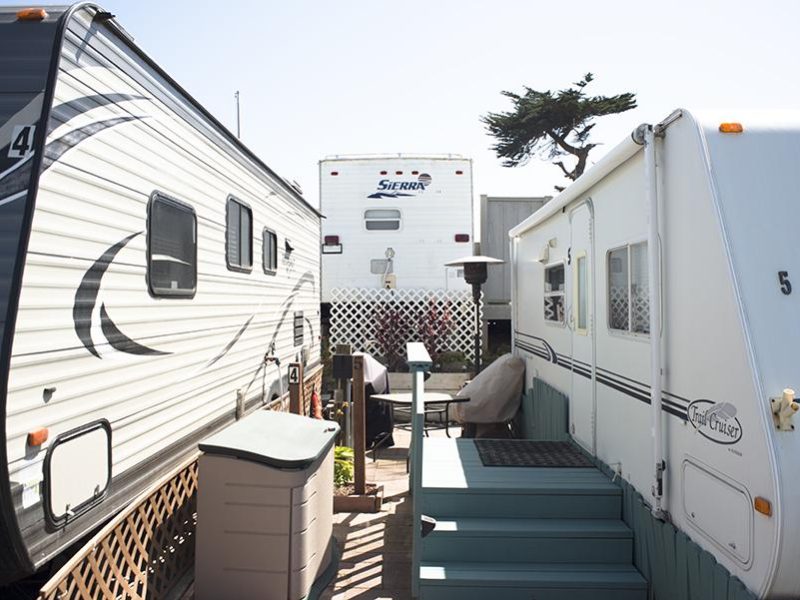 dillon_beach_trailers
