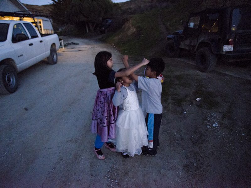 drakes_bay_children