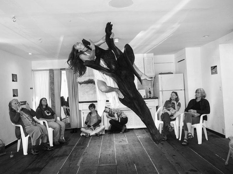 icarus_sculpture_dance