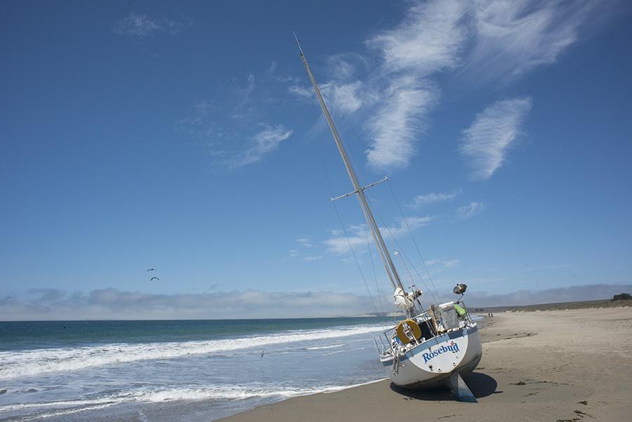 sailboat_beached_on_limantour