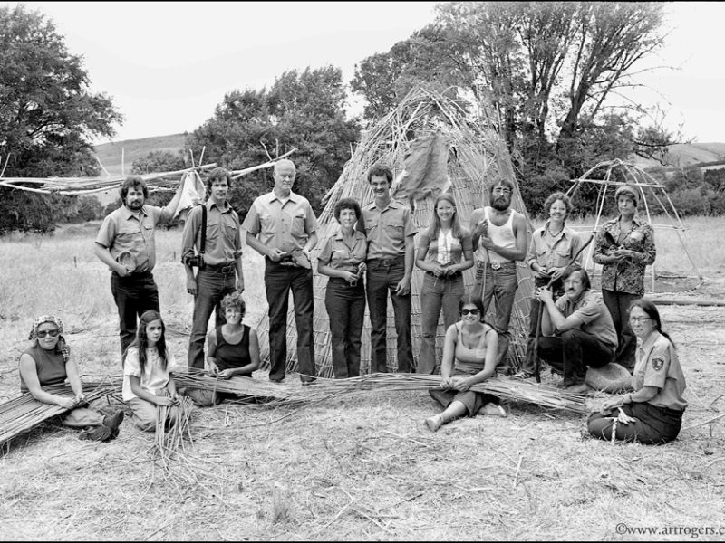 web-art-rogers-family-album-building-kule-loklo-group-1976-10
