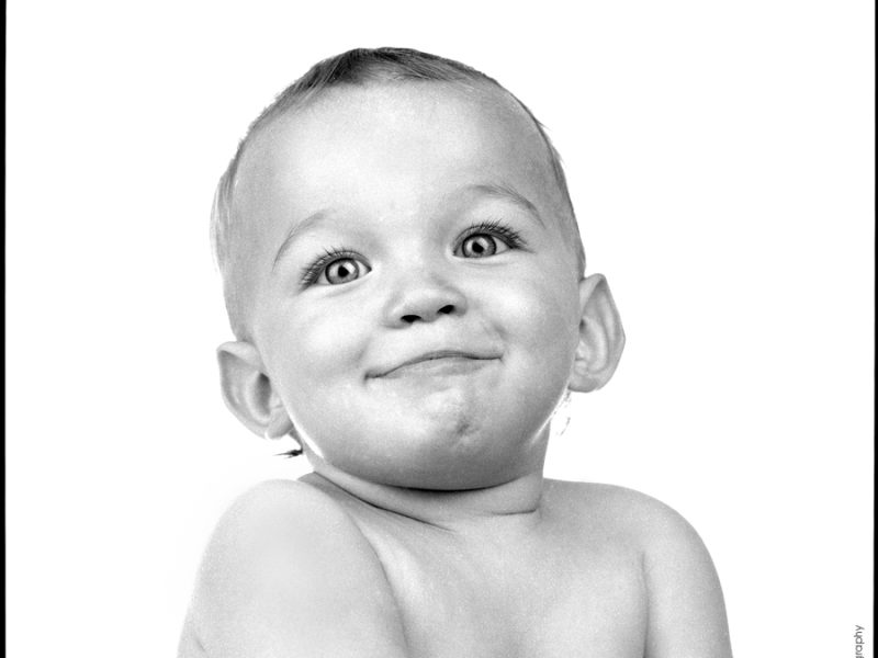 webcart_rogers_familiy_album_baby_lucas_gonzalez_white_2