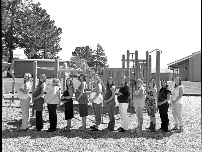 webcart_rogers_family_album_12_mothers_to_be_2005_1